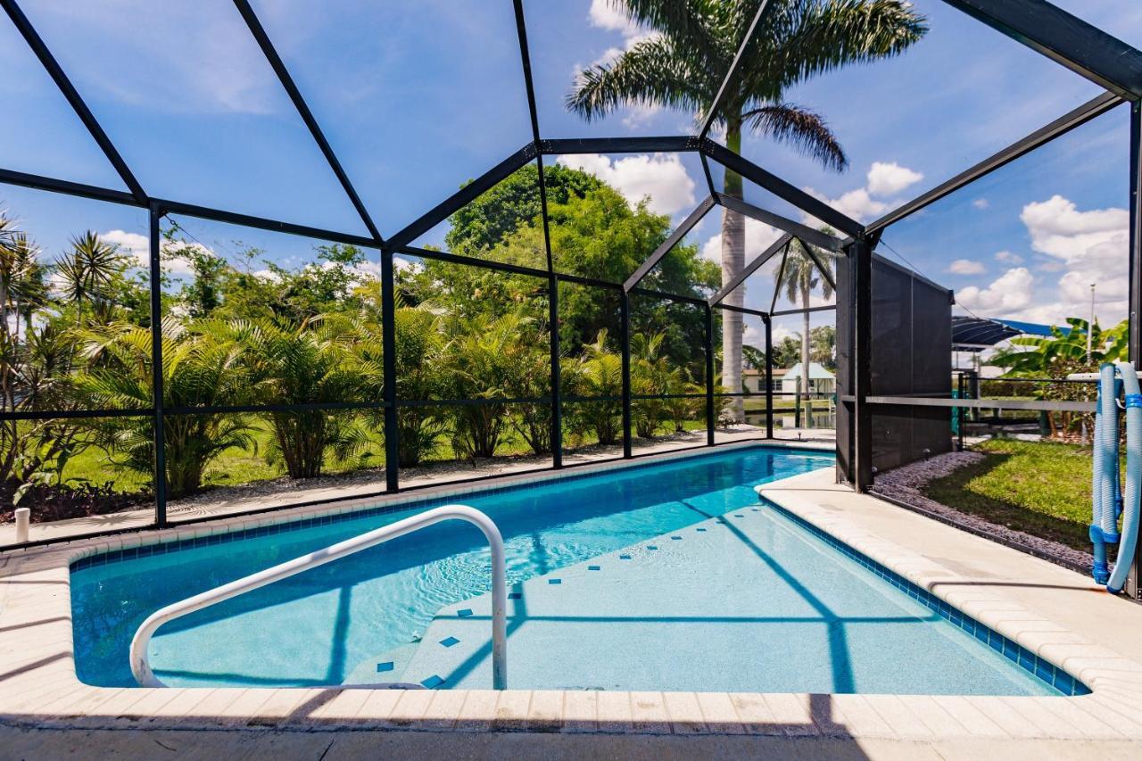 New! Dock Canal Family Home W/Pool & Gulf Access! North Fort Myers Exterior foto