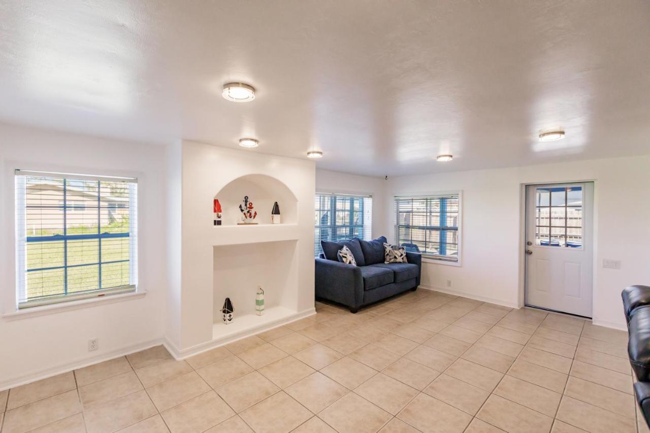 New! Dock Canal Family Home W/Pool & Gulf Access! North Fort Myers Exterior foto