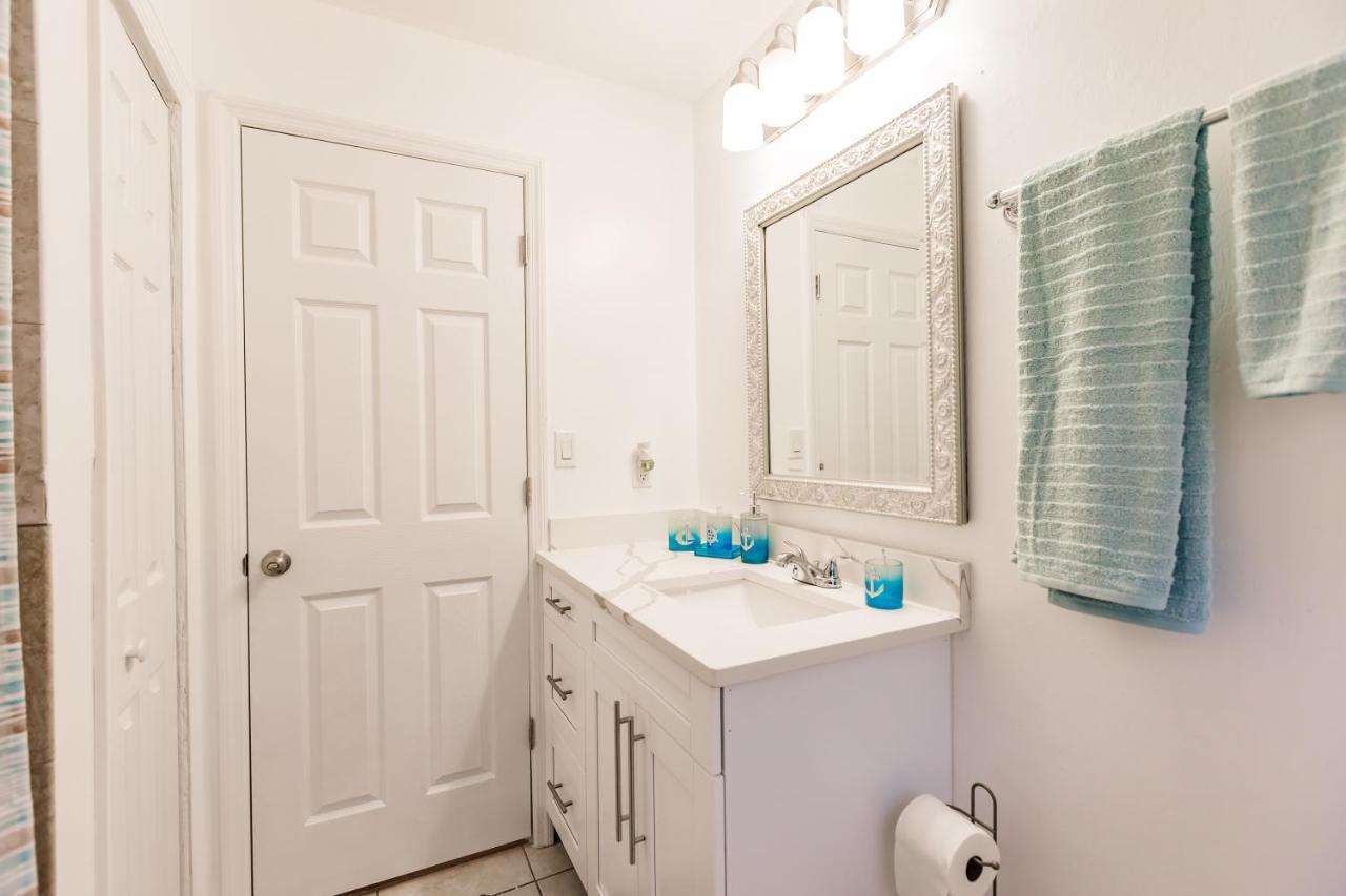 New! Dock Canal Family Home W/Pool & Gulf Access! North Fort Myers Exterior foto