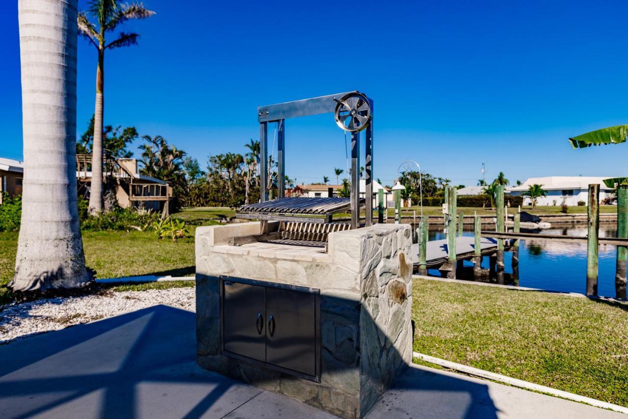New! Dock Canal Family Home W/Pool & Gulf Access! North Fort Myers Exterior foto